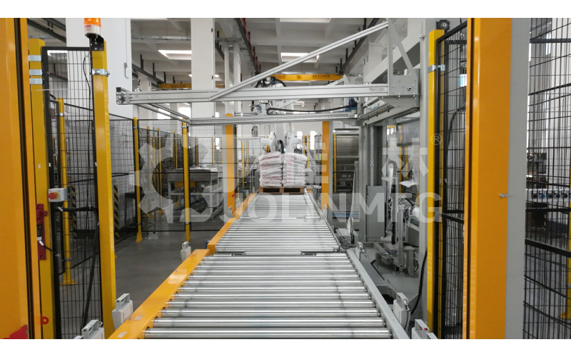 編織袋類(lèi)產(chǎn)品用自動(dòng)碼垛裹膜生產(chǎn)線